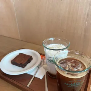 레이지 에프터눈 사진