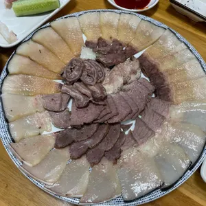 진미고래 사진