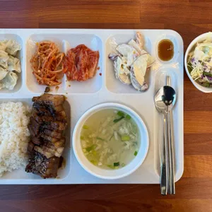 동천한식뷔페 대표 사진