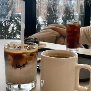 로파이 커피 로스터스 사진 2