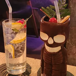 아지트 리뷰 사진