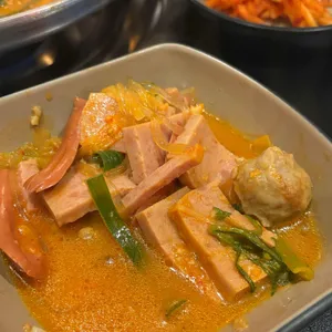 완백부대찌개 고사리꽃삼겹 사진