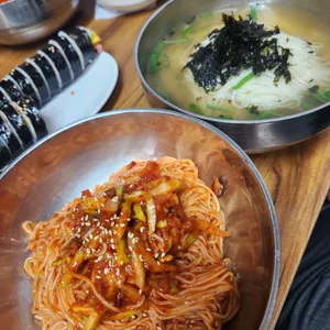 공릉동멸치국수 사진