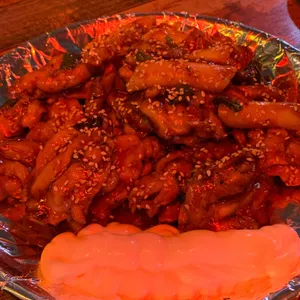 동근이숯불두마리치킨 사진