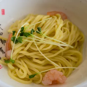 만강홍 사진