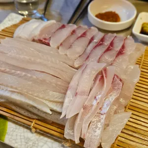 썰어썰어횟집 사진