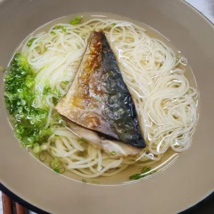 빛날빈 사진