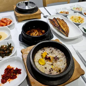 동해돌솥밥 사진