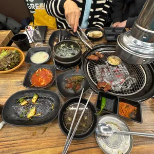 황금부엉이 사진 1