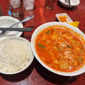 차알 브라운 사진
