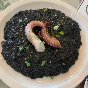 아웃오브오피스 사진