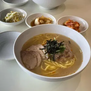 제주 도도리고기국수 사진