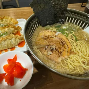 멘초 사진