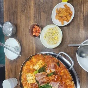 봄이든부대찌개 사진