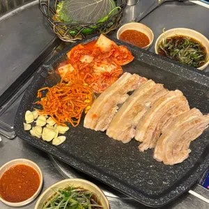간판없는고깃집 사진