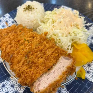 돈까스 담다 사진