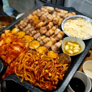 꿀삼겹 사진