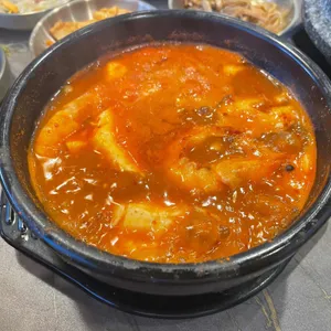 완뚝순두부 사진