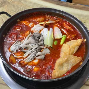 장수 닭한마리손칼국수 사진