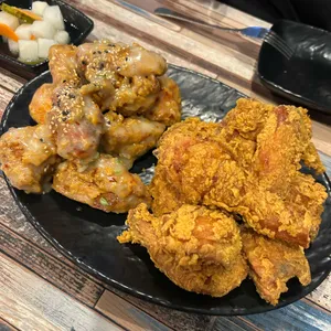 자담치킨 사진