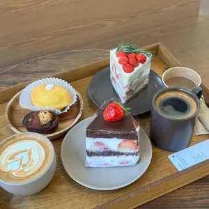 카페 들 사진