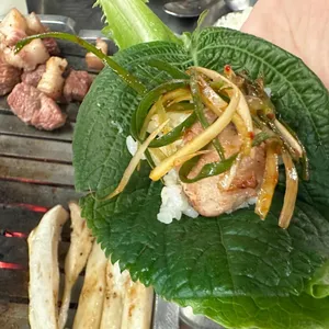 돼지집 사진