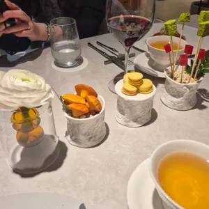 아로제 수성 사진
