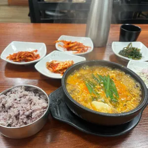 굴이랑 매생이랑 사진