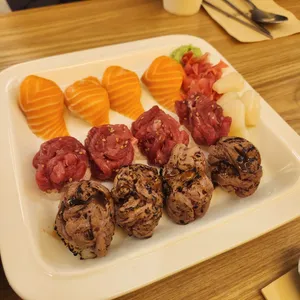 육회바른연어 리뷰 사진