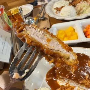정성돈가스 사진
