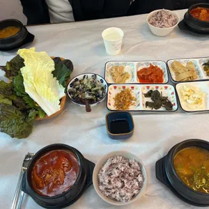 당산나무집 사진