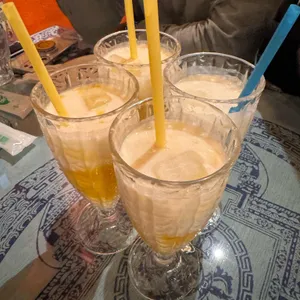 산띠 사진
