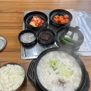 최고집 토종순대국 왕감자탕 사진