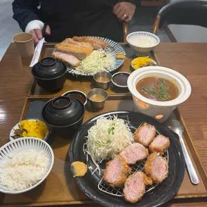 크레이지카츠 현대백화점 사진