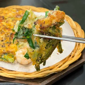 윤우재 샤브칼국수 사진