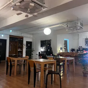 덴하그 리뷰 사진