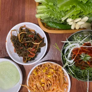 꽃돼지무한리필삼겹살 사진