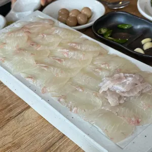 성산수산식당 대표 사진