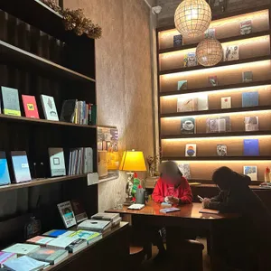 문학살롱 초고 사진 2