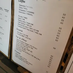 틸로스터스 리뷰 사진