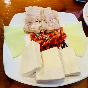 맷돌로만 사진