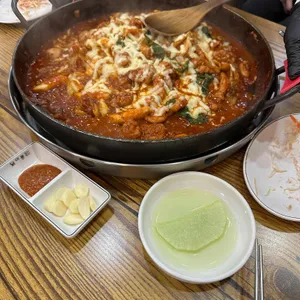 닭이봉춘천닭갈비 사진