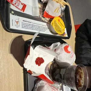 맥도날드 리뷰 사진