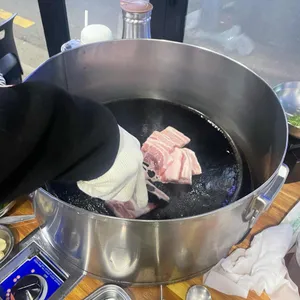 무쇠김치삼겹 사진