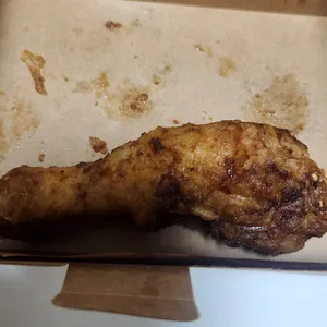 교촌치킨 사진