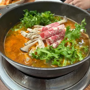 평창버섯매운칼국수 사진 1