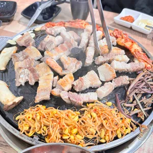 막국수엔닭갈비닭 사진