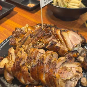 꽉찬족발 사진