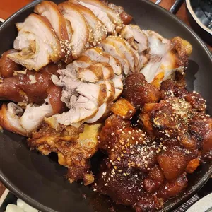 더맛있는족발보쌈 사진