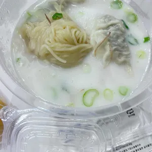 동면식밀면 사진